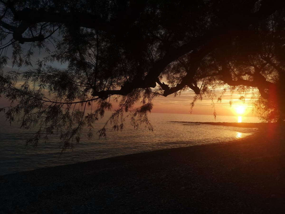 Βig Βlue Apartments Makrýgialos Esterno foto