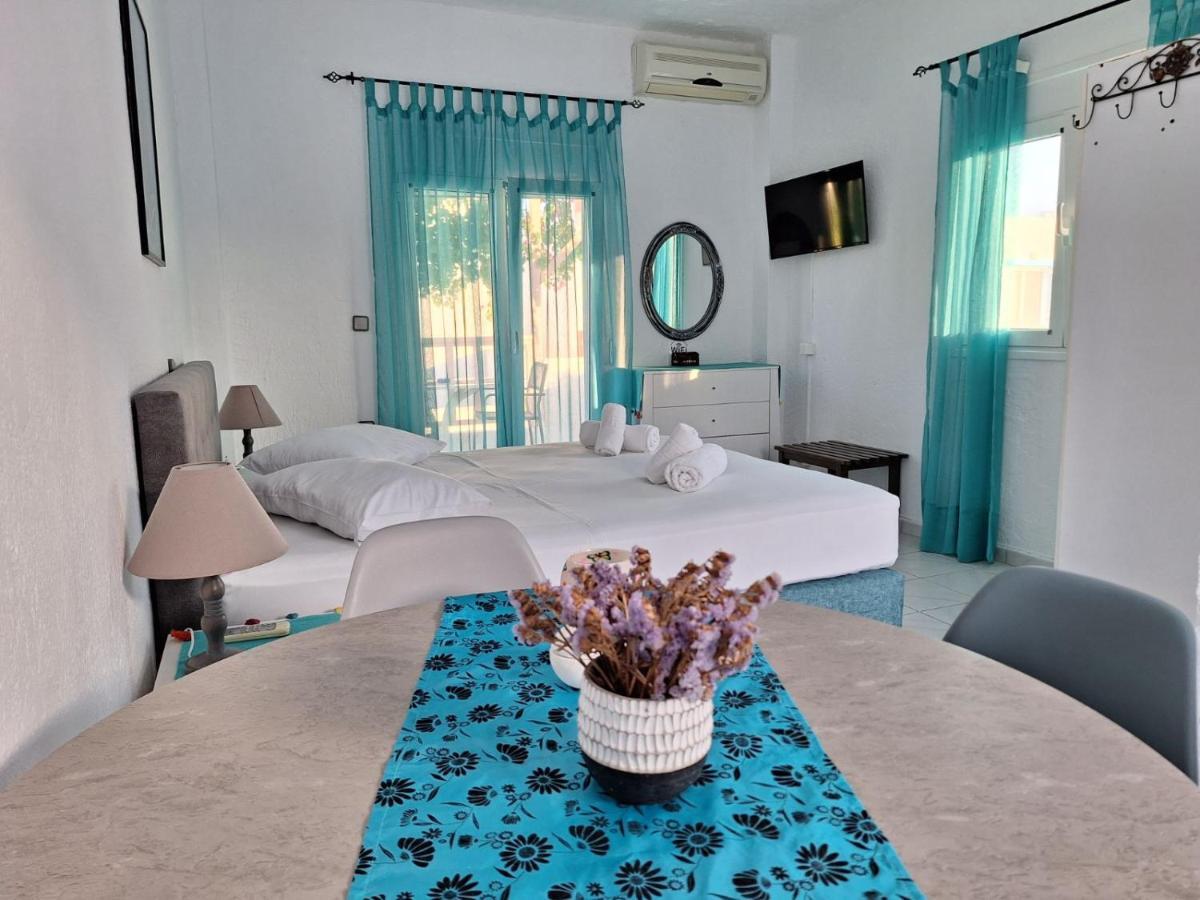 Βig Βlue Apartments Makrýgialos Esterno foto