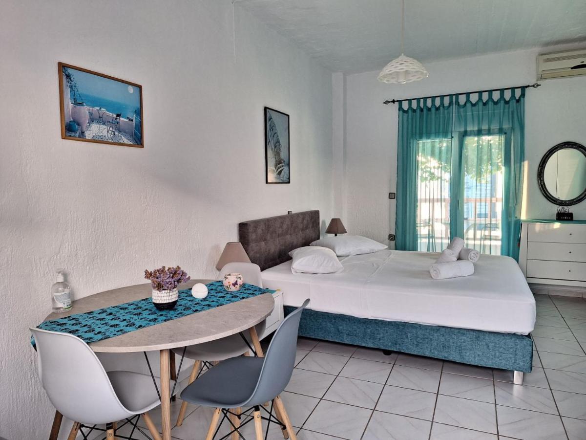 Βig Βlue Apartments Makrýgialos Esterno foto