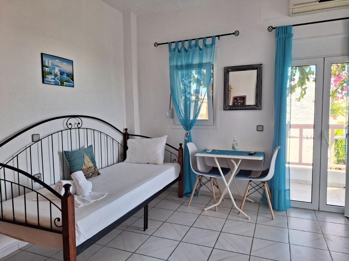 Βig Βlue Apartments Makrýgialos Esterno foto